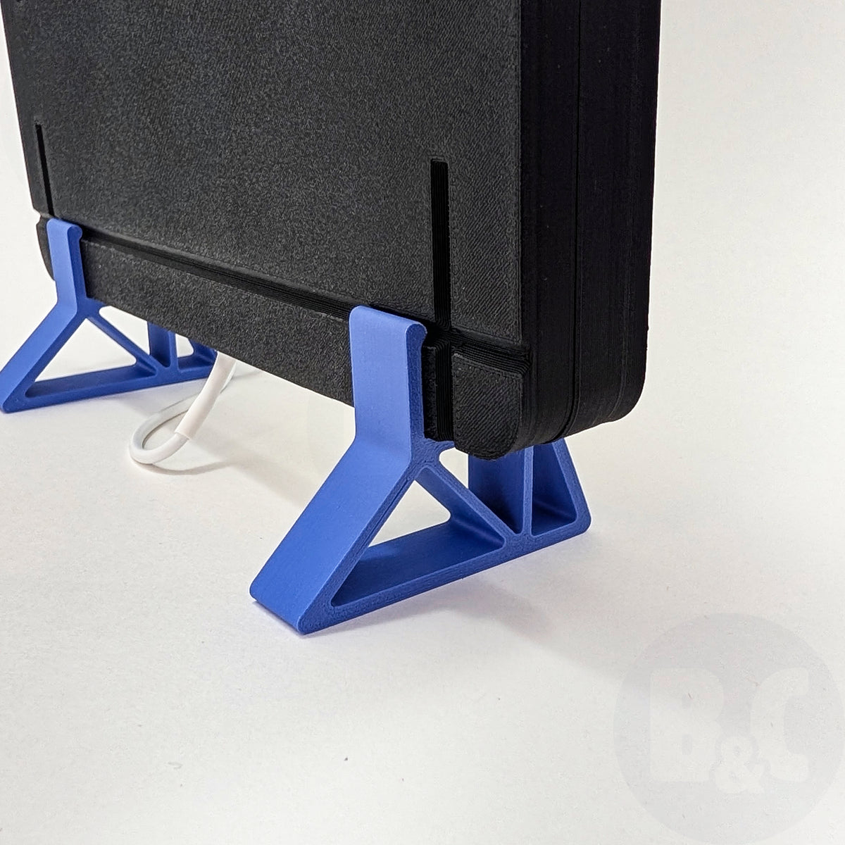 Raspberry Blue Frame Feet